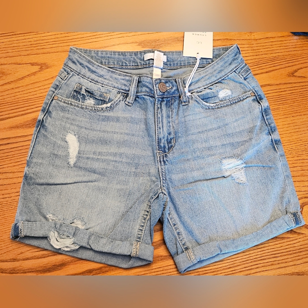 NWT LC Lauren Coonrad Size 4  5" Inseam Jean Shorts